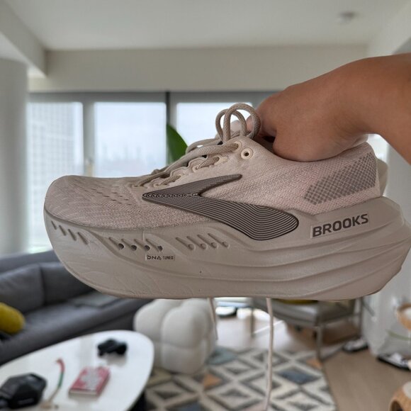 (~40 miles) Brooks Glycerin Max - Women's Size 7